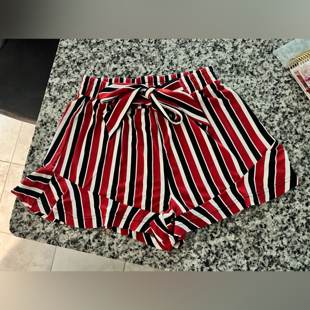 Express Shorts